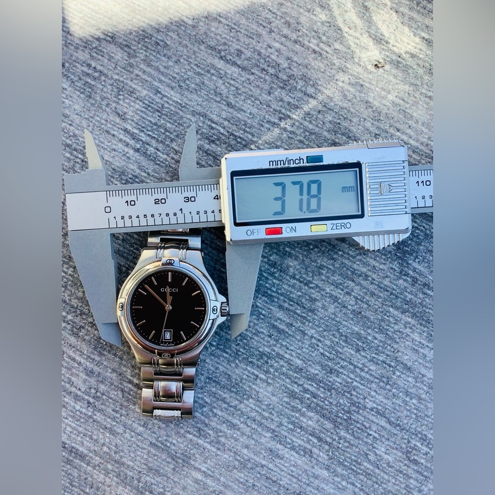 Man’s and Women’s GUCCI watch set 💙❤️ - Picture 10 of 16